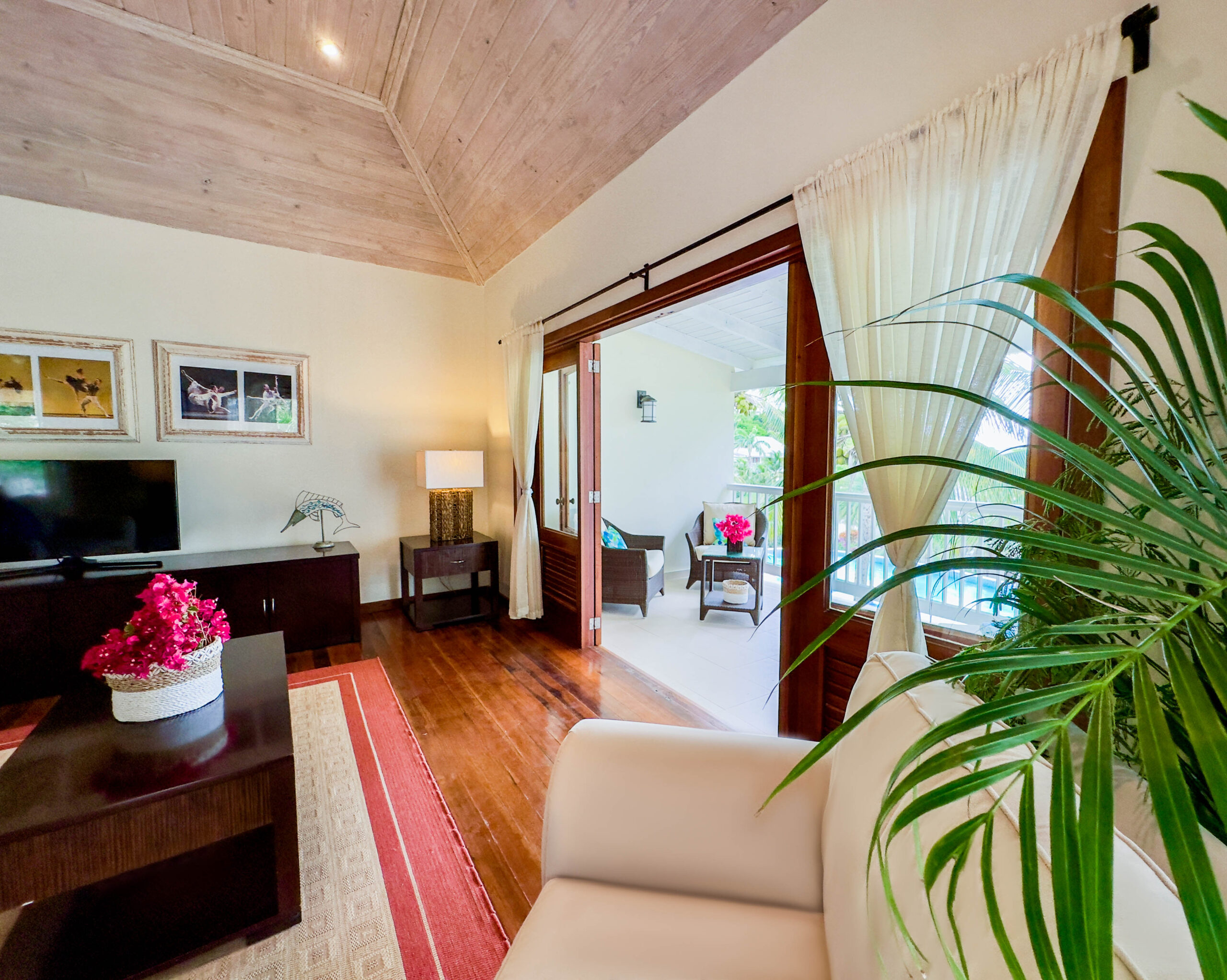 well furnished room